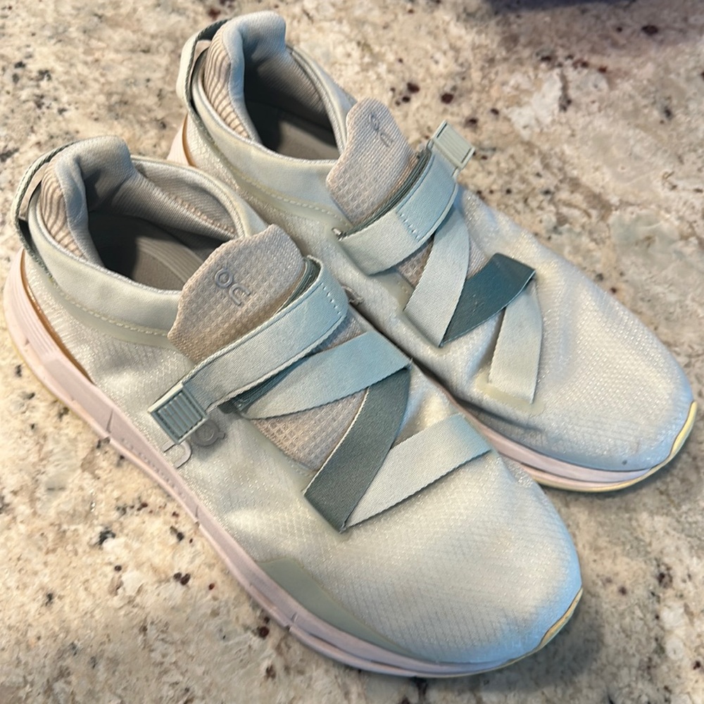 Women’s Onclouds